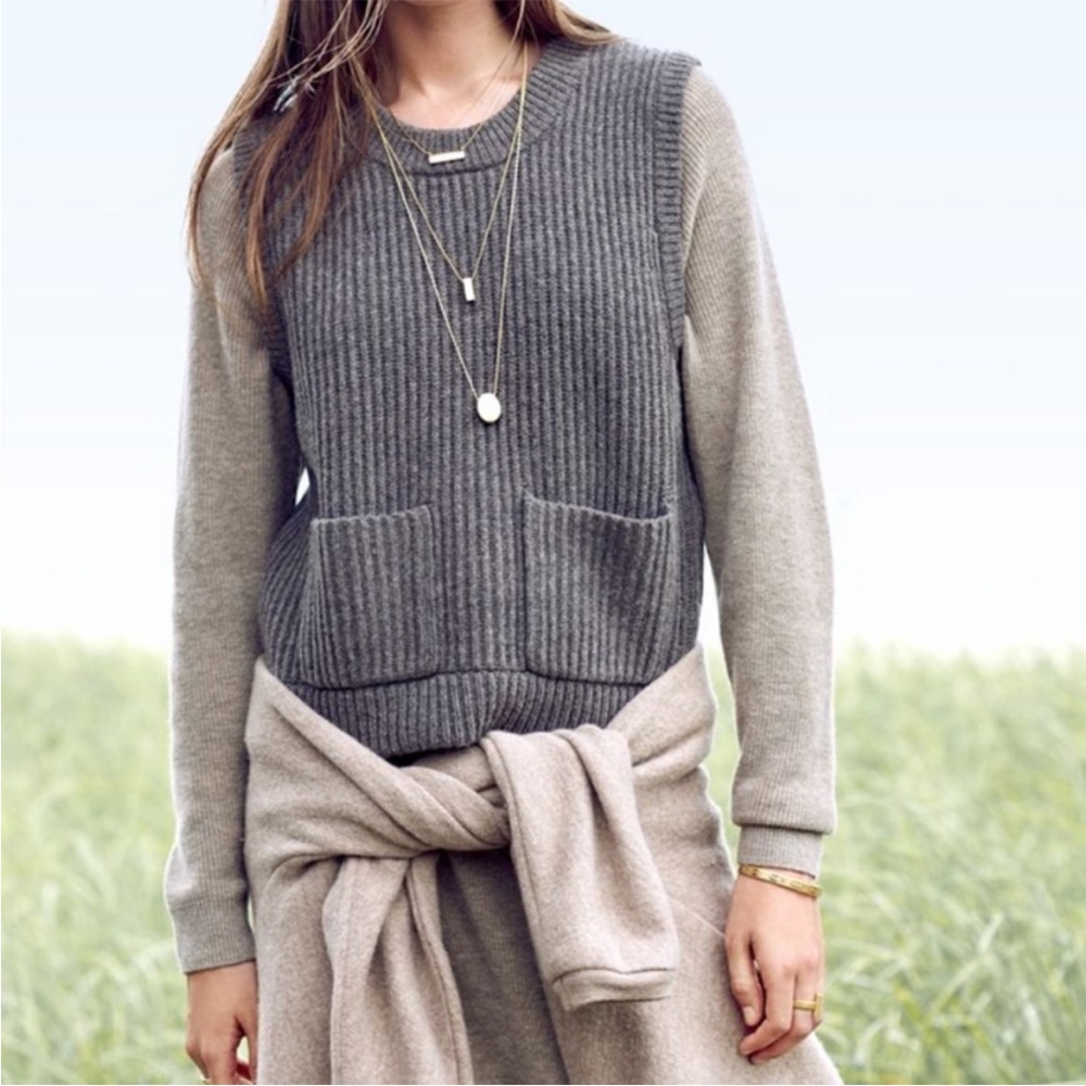 Madewell sweater vest. Size L